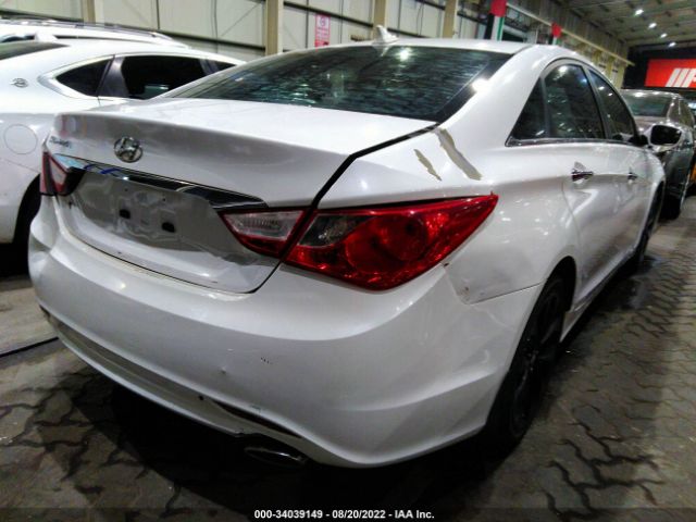 Photo 3 VIN: 00PEC4AC4BH147490 - HYUNDAI SONATA 