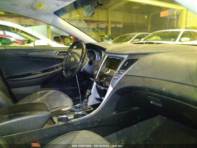 Photo 4 VIN: 00PEC4AC9BH056487 - HYUNDAI SONATA 