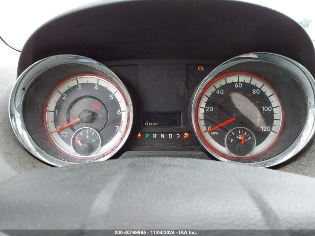 Photo 6 VIN: 02C4RDGBG8HR83633 - DODGE GRAND CARAVAN 