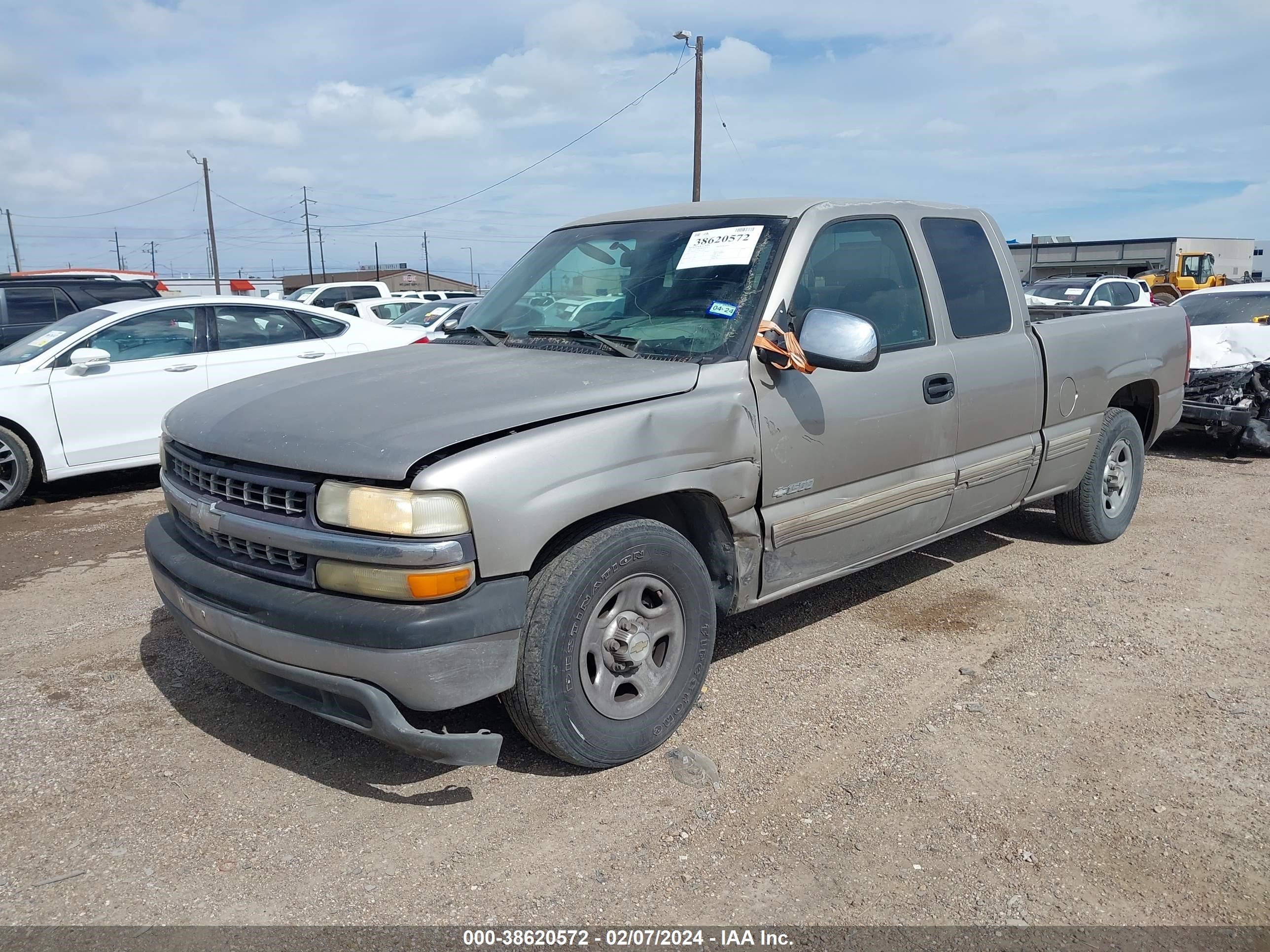 Photo 1 VIN: 02GCEC19V42123350 - CHEVROLET SILVERADO 