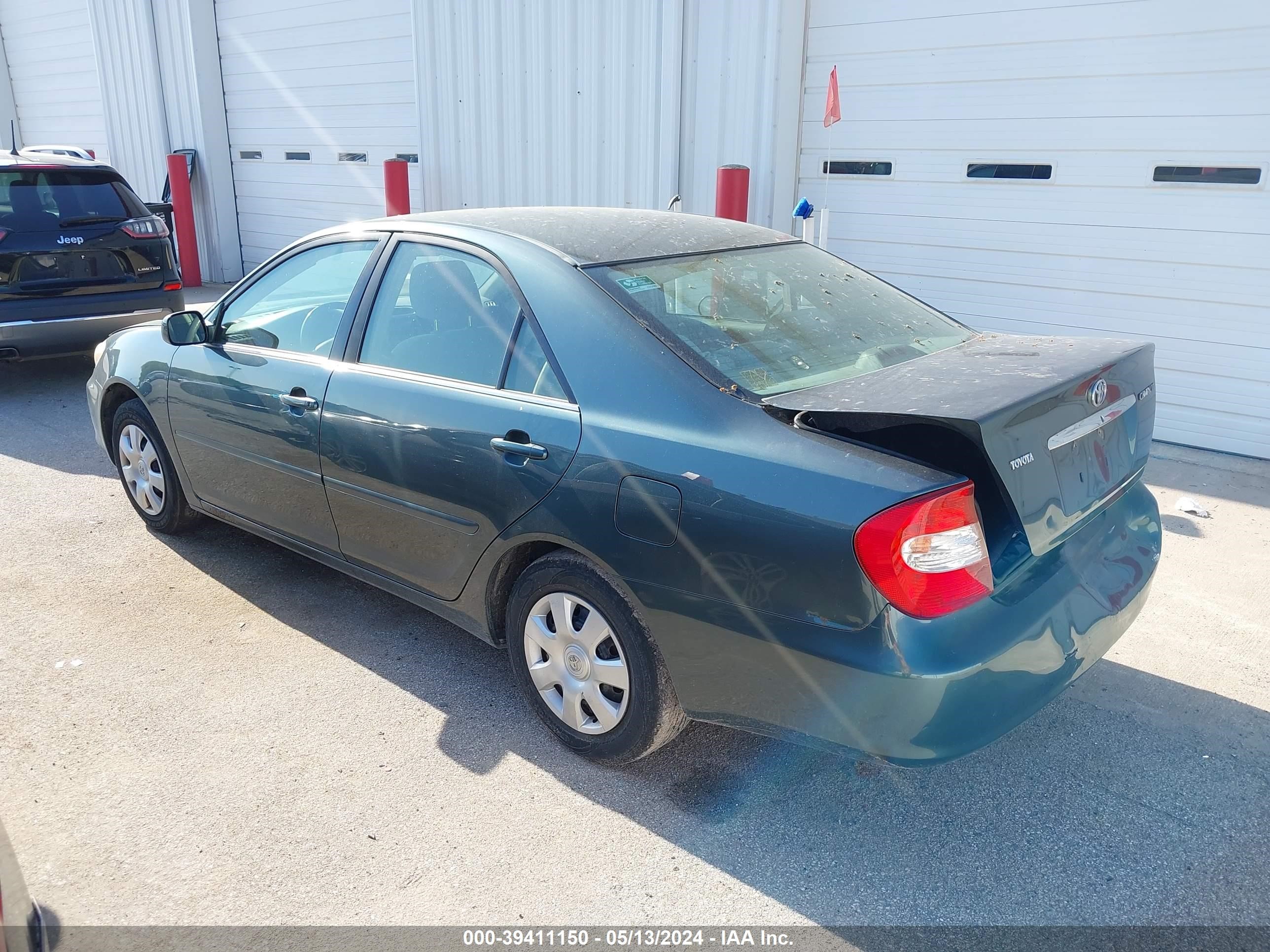 Photo 2 VIN: 04T1BE32K52U52803 - TOYOTA CAMRY 