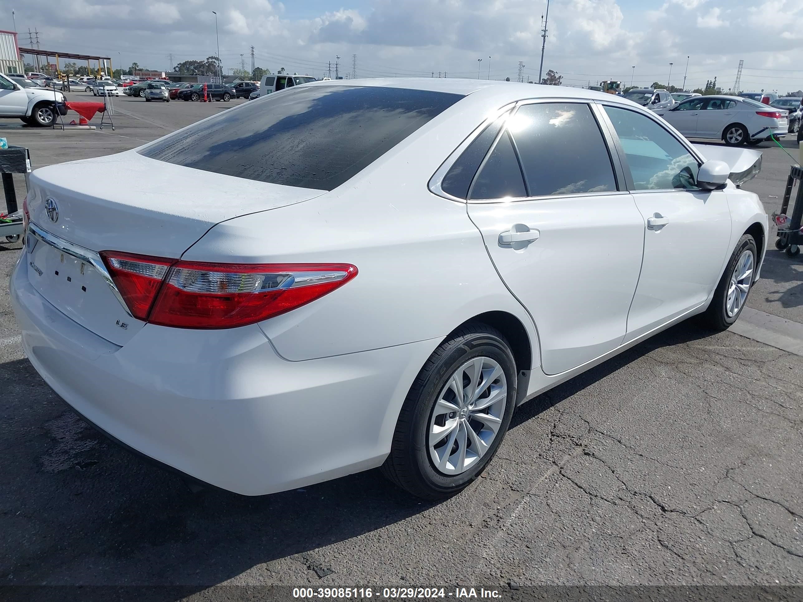 Photo 3 VIN: 04T1BF1FK5HU79920 - TOYOTA CAMRY 