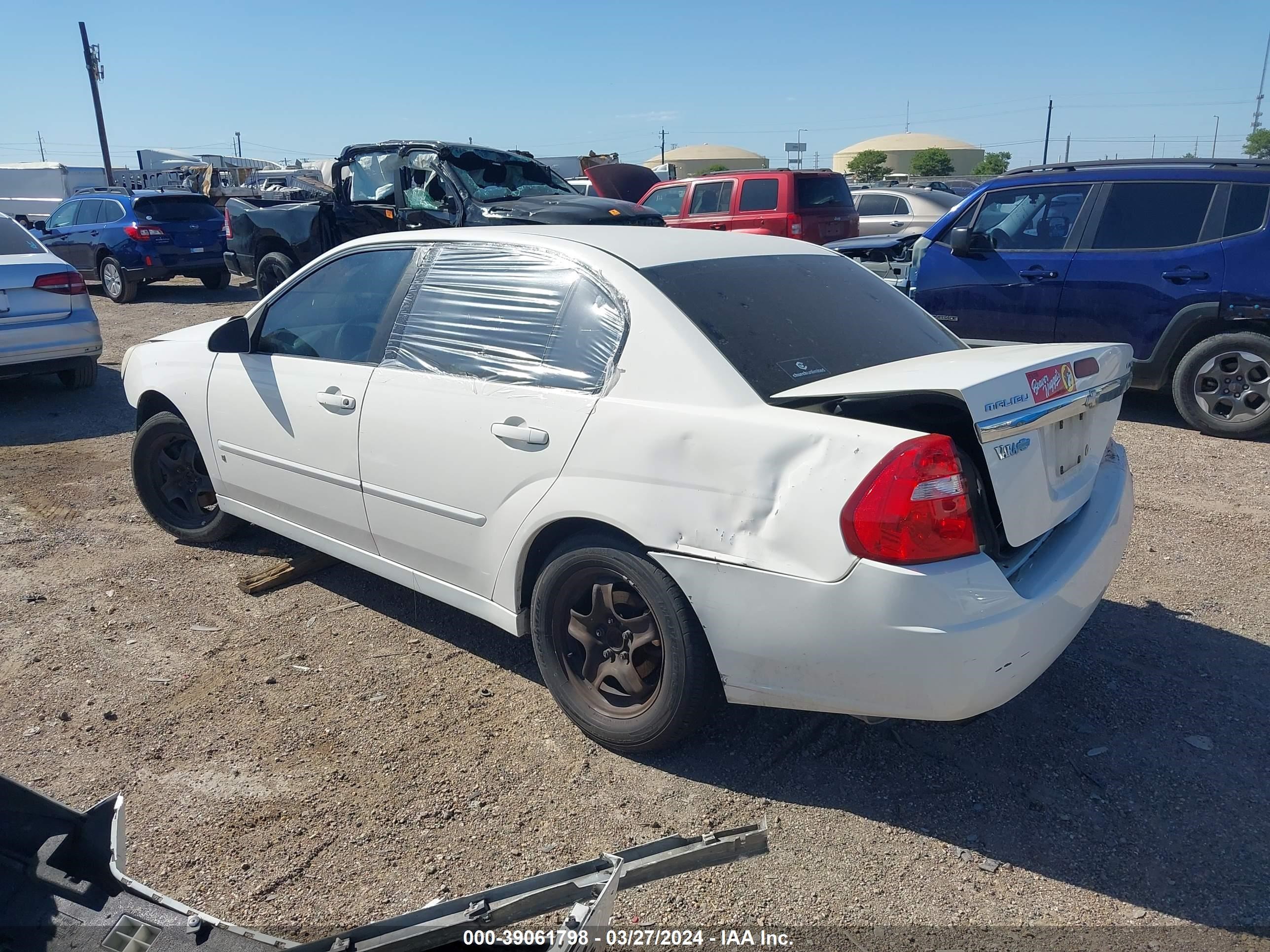 Photo 2 VIN: 11G1ZT58N38F14913 - CHEVROLET MALIBU 