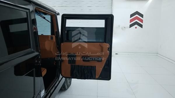 Photo 28 VIN: 137ZA8437XE185090 - HUMMER H1 