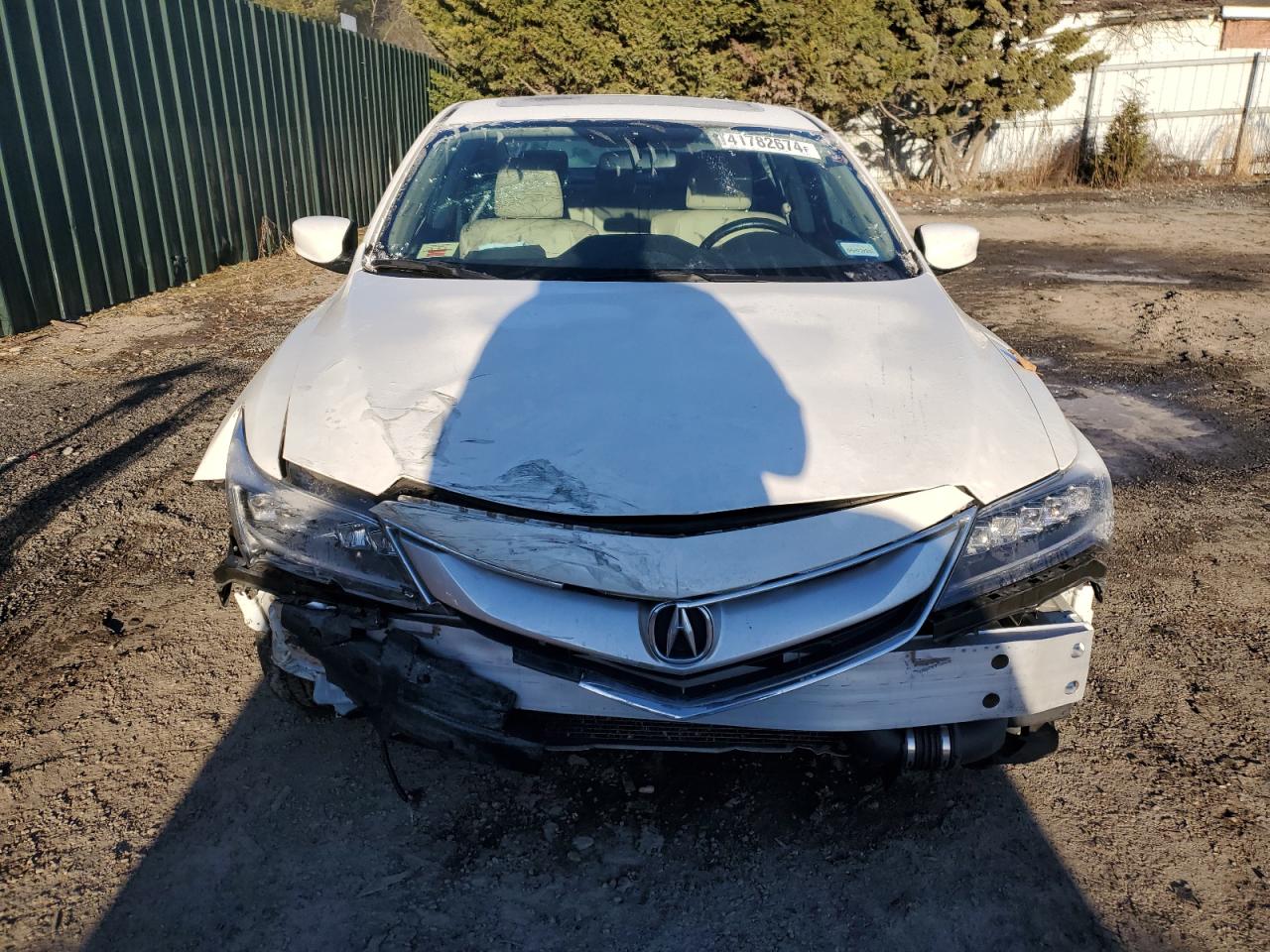 Photo 4 VIN: 19UDE2F30JA002232 - ACURA ILX 