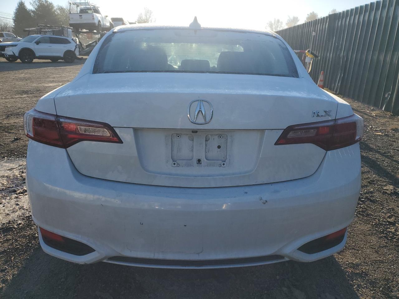 Photo 5 VIN: 19UDE2F30JA002232 - ACURA ILX 