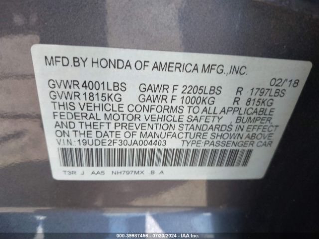 Photo 8 VIN: 19UDE2F30JA004403 - ACURA ILX 