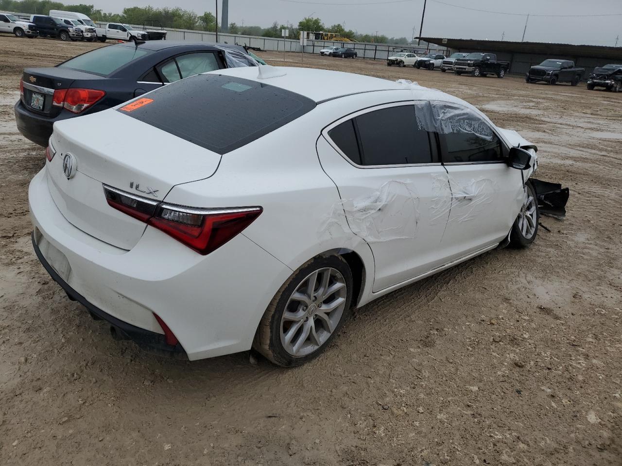 Photo 2 VIN: 19UDE2F30LA005926 - ACURA ILX 