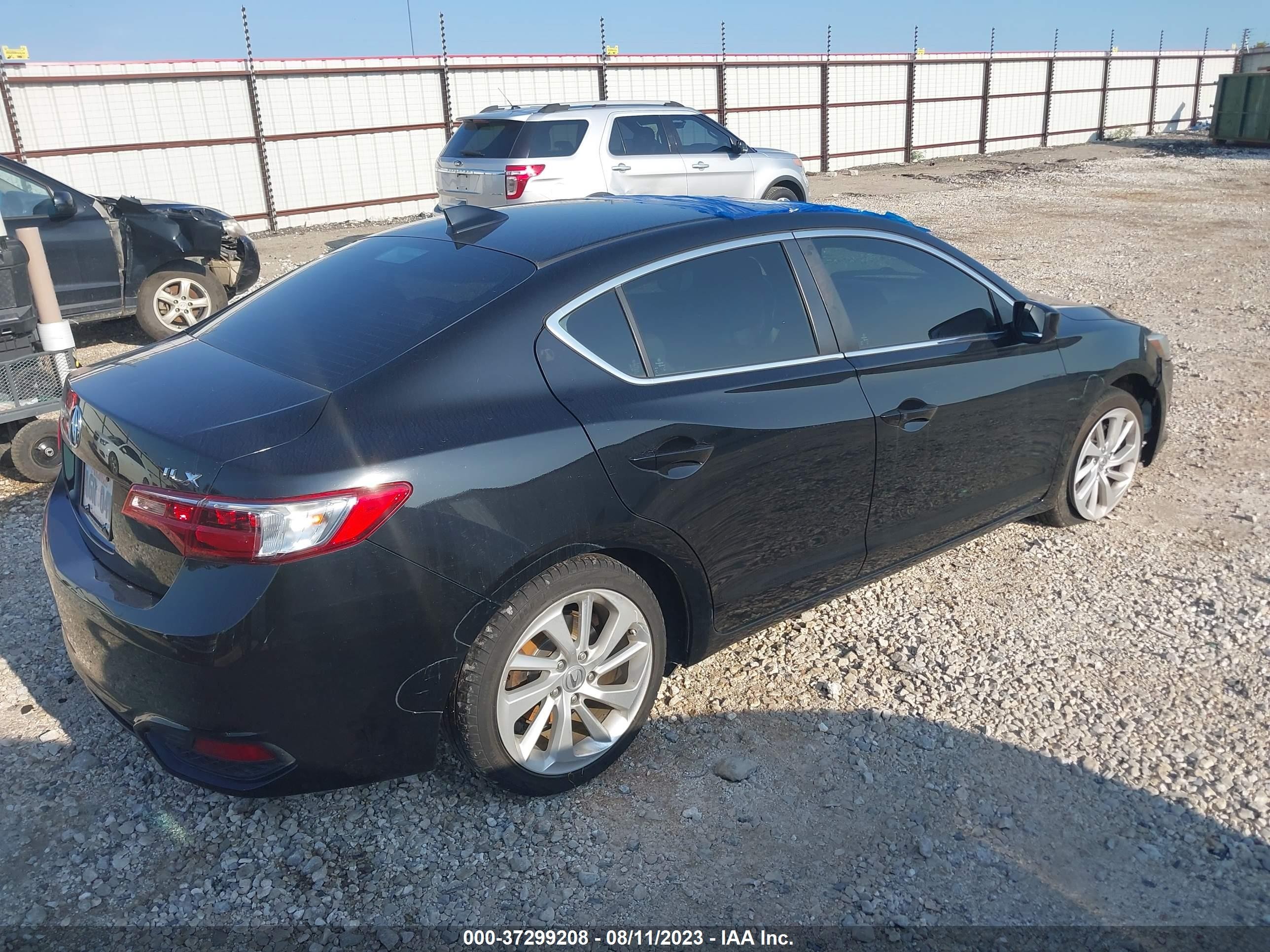 Photo 3 VIN: 19UDE2F32GA002046 - ACURA ILX 