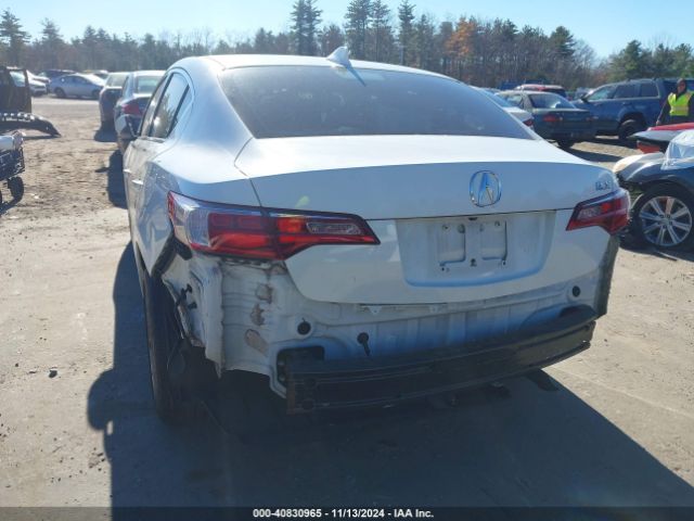 Photo 5 VIN: 19UDE2F32JA001681 - ACURA ILX 