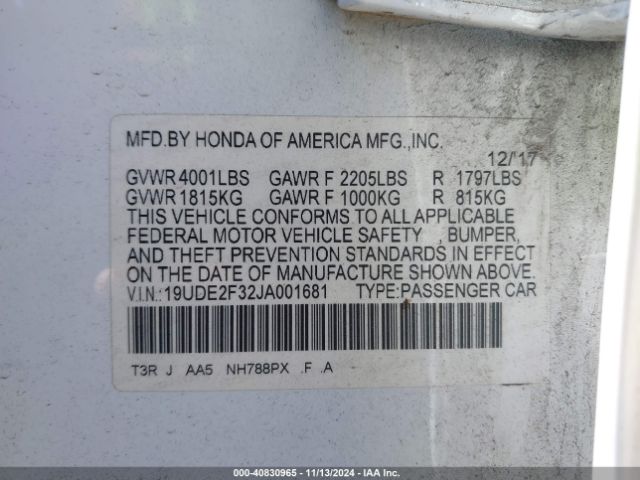 Photo 8 VIN: 19UDE2F32JA001681 - ACURA ILX 