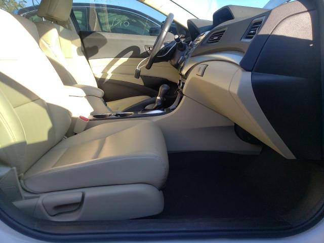 Photo 4 VIN: 19UDE2F33HA012666 - ACURA ILX BASE W 