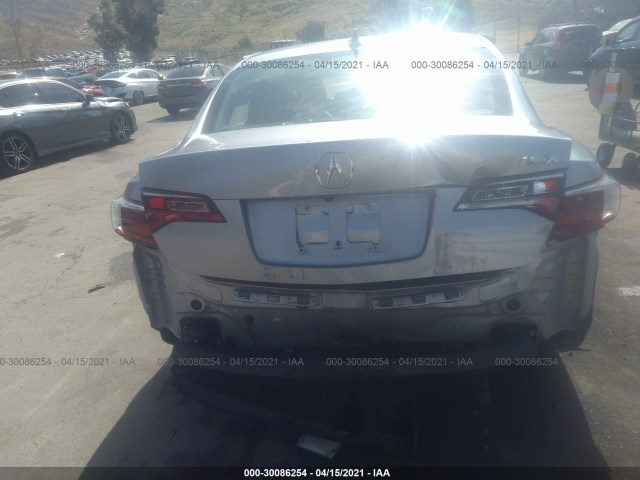 Photo 5 VIN: 19UDE2F33JA008400 - ACURA ILX 