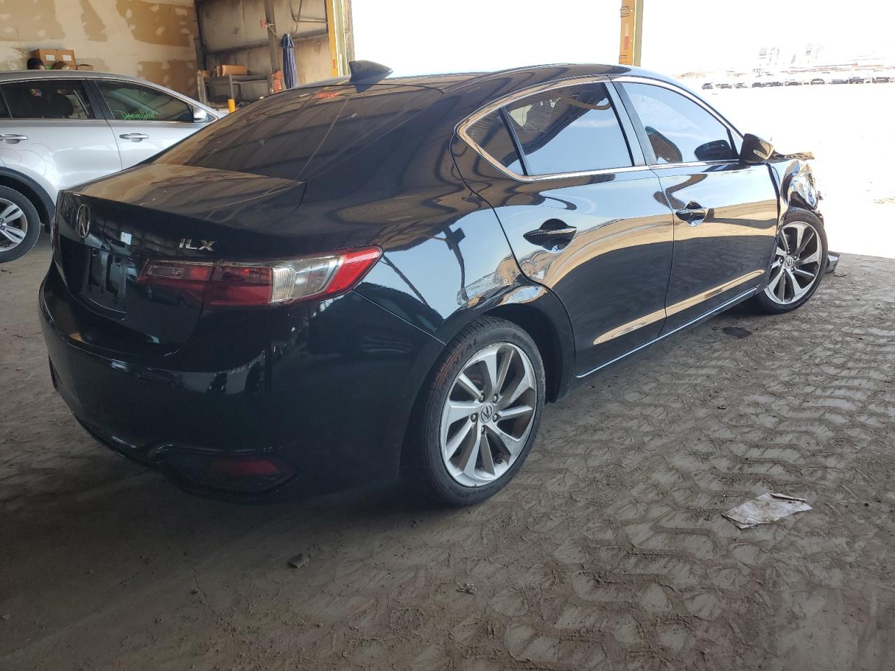 Photo 2 VIN: 19UDE2F33JA008624 - ACURA ILX 