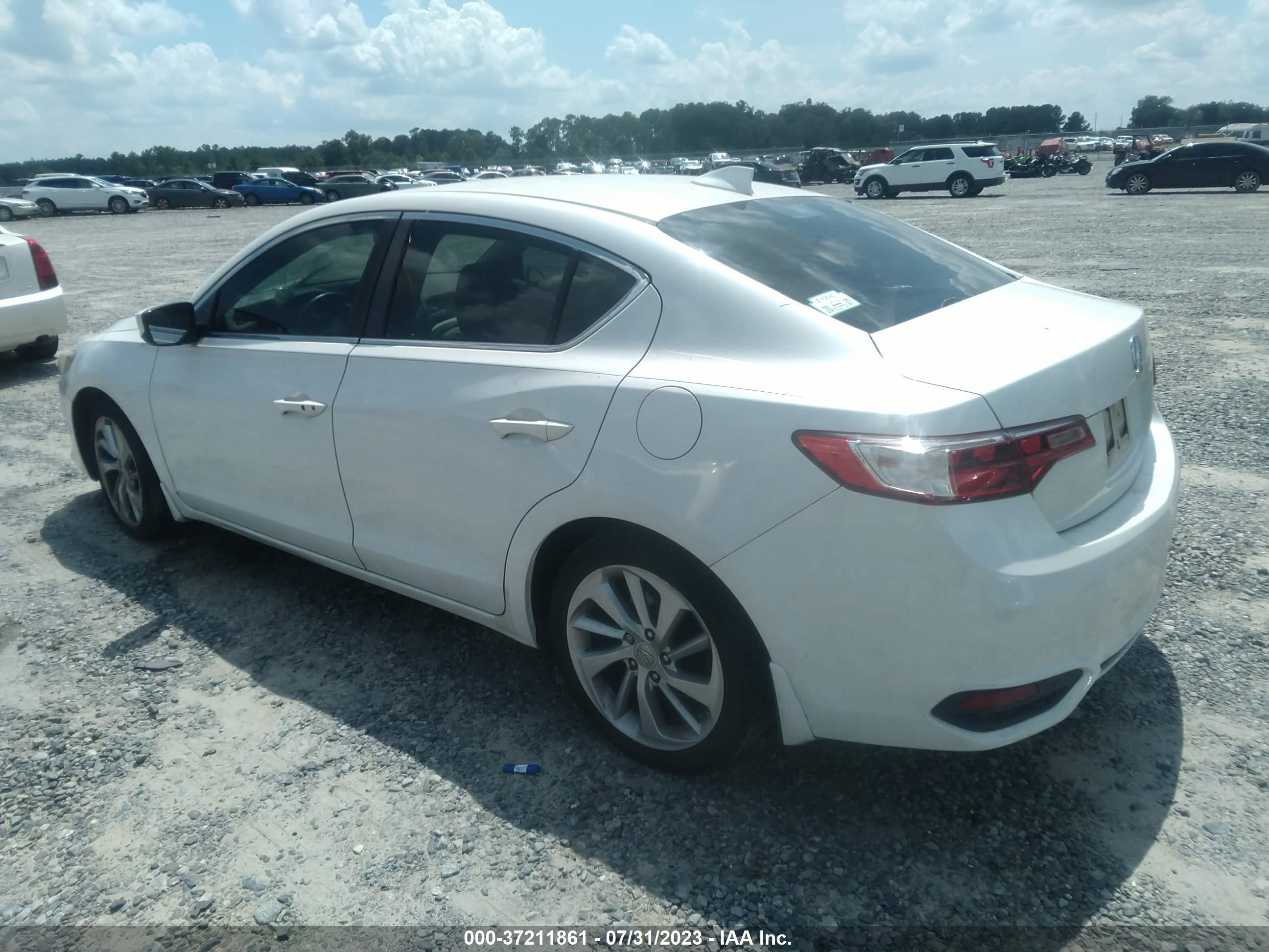 Photo 2 VIN: 19UDE2F34GA013727 - ACURA ILX 