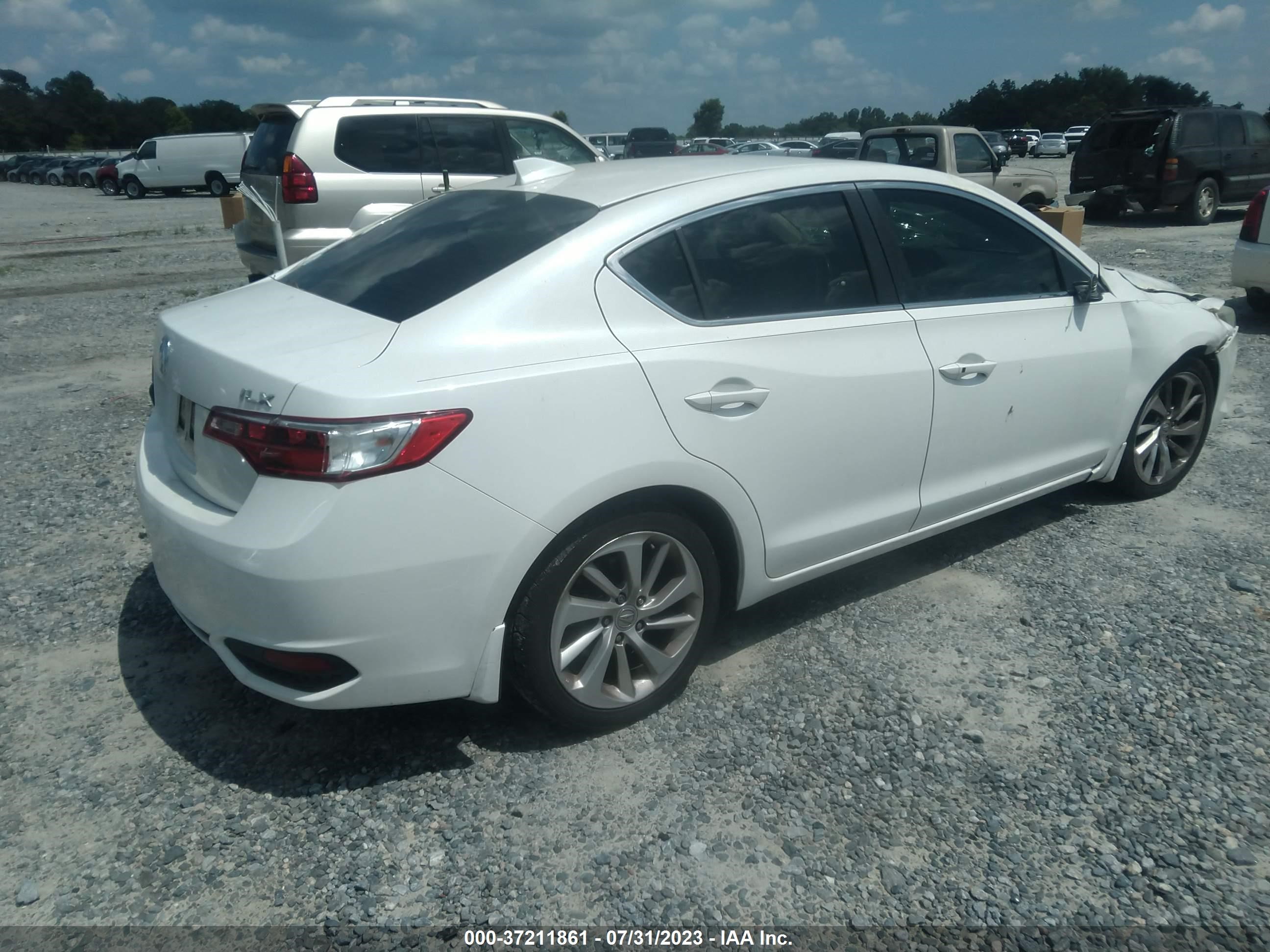 Photo 3 VIN: 19UDE2F34GA013727 - ACURA ILX 