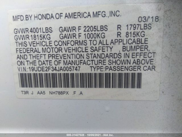 Photo 8 VIN: 19UDE2F34JA005747 - ACURA ILX 