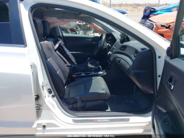 Photo 4 VIN: 19UDE2F34JA007921 - ACURA ILX 