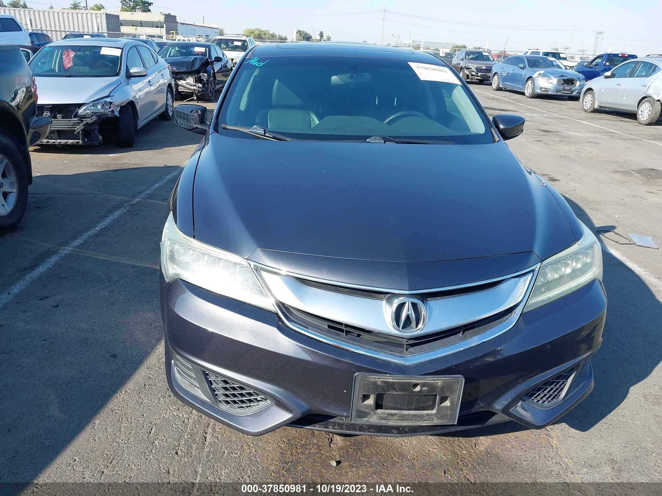 Photo 11 VIN: 19UDE2F35GA023795 - ACURA ILX 