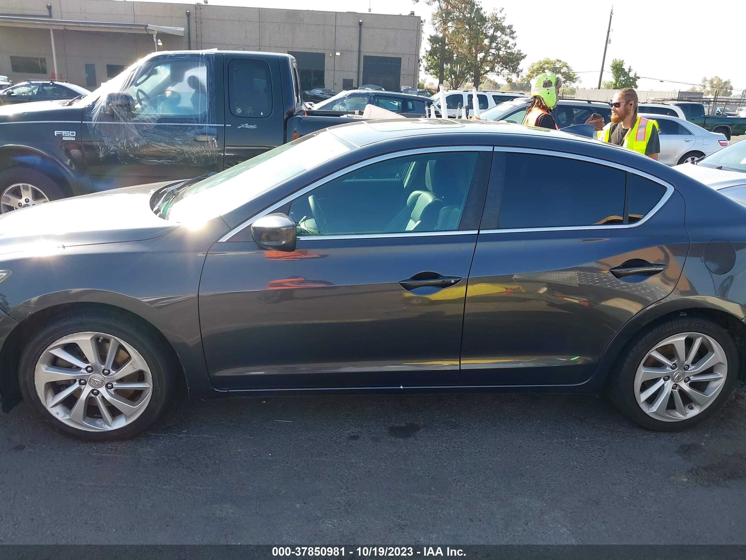 Photo 13 VIN: 19UDE2F35GA023795 - ACURA ILX 