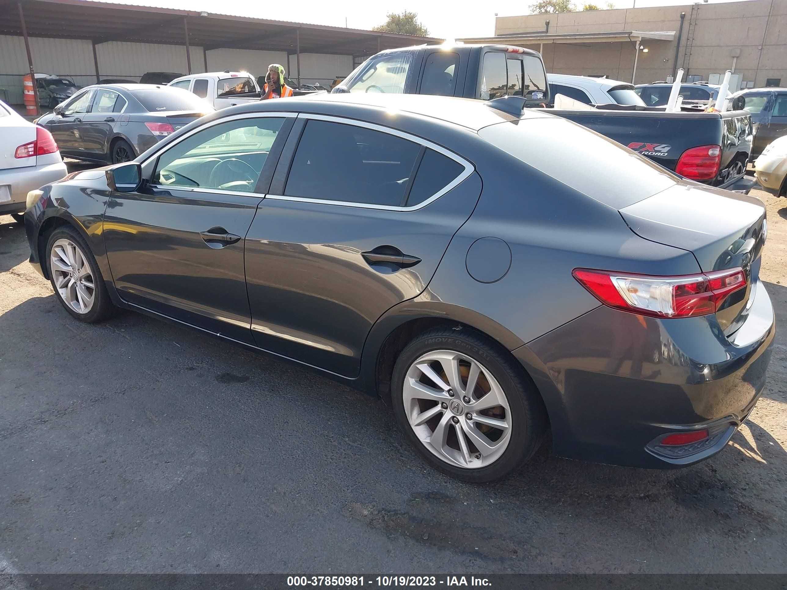 Photo 2 VIN: 19UDE2F35GA023795 - ACURA ILX 