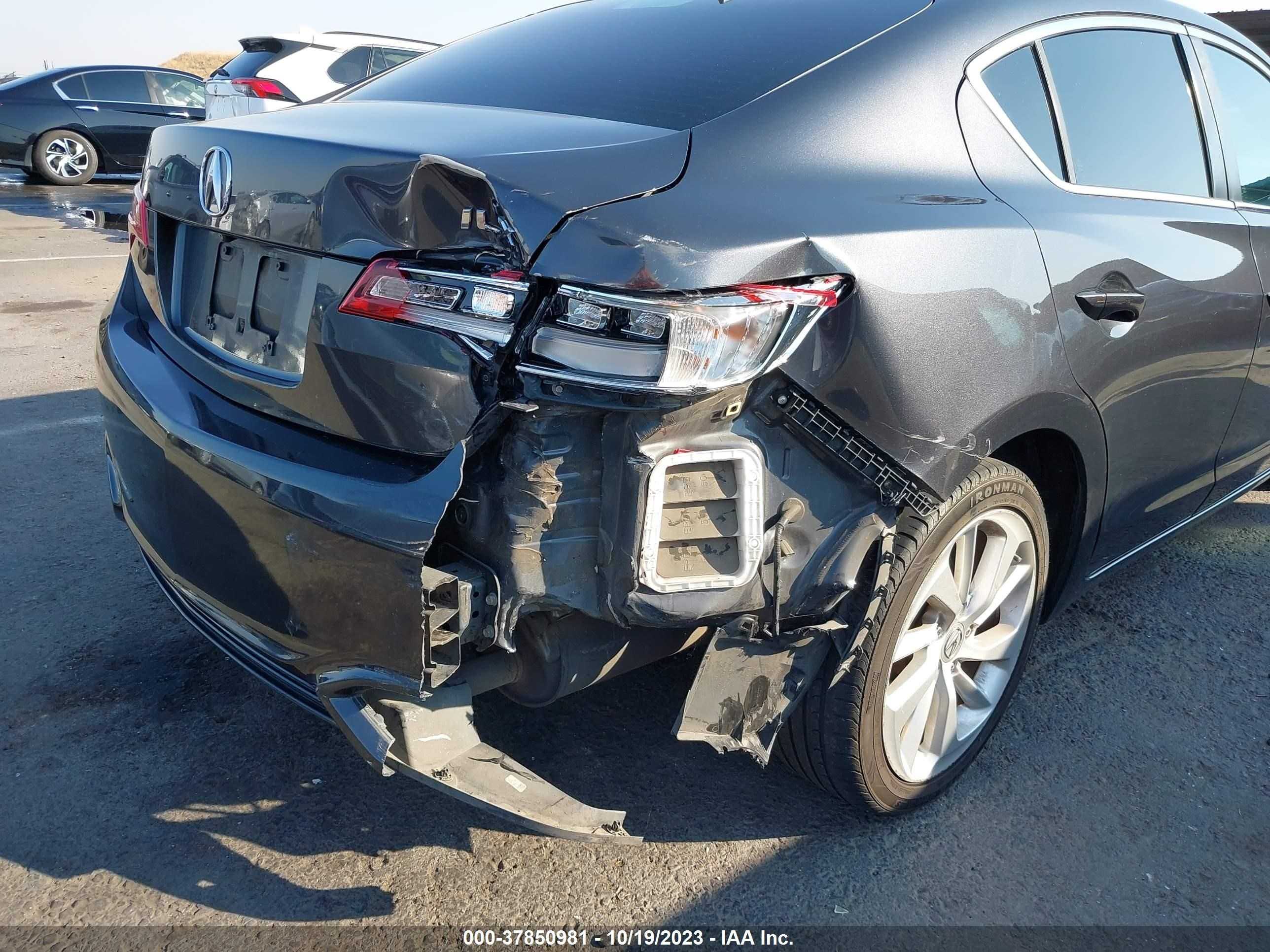 Photo 5 VIN: 19UDE2F35GA023795 - ACURA ILX 