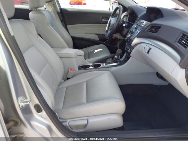 Photo 4 VIN: 19UDE2F35HA007422 - ACURA ILX 