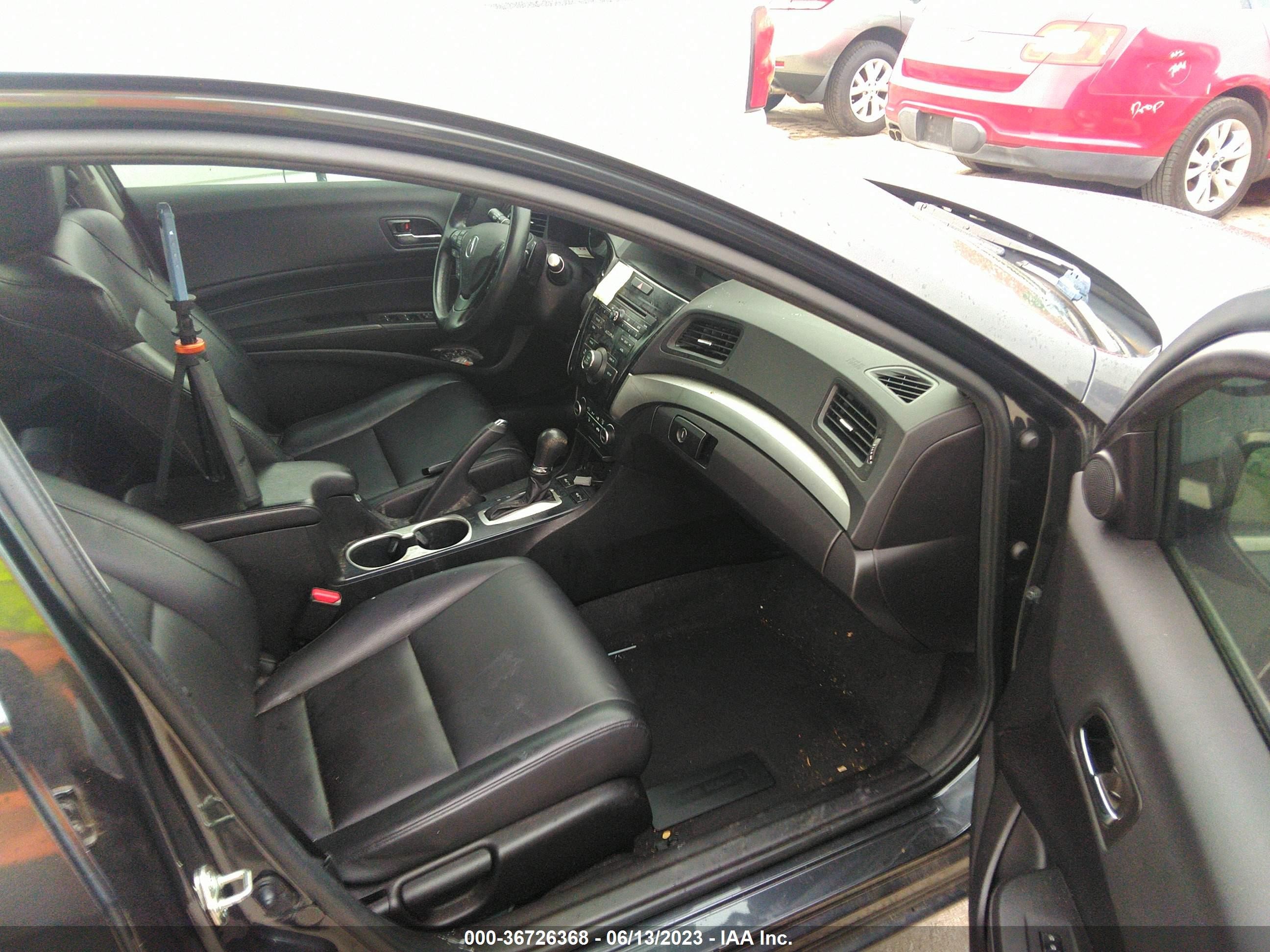 Photo 4 VIN: 19UDE2F37GA021028 - ACURA ILX 