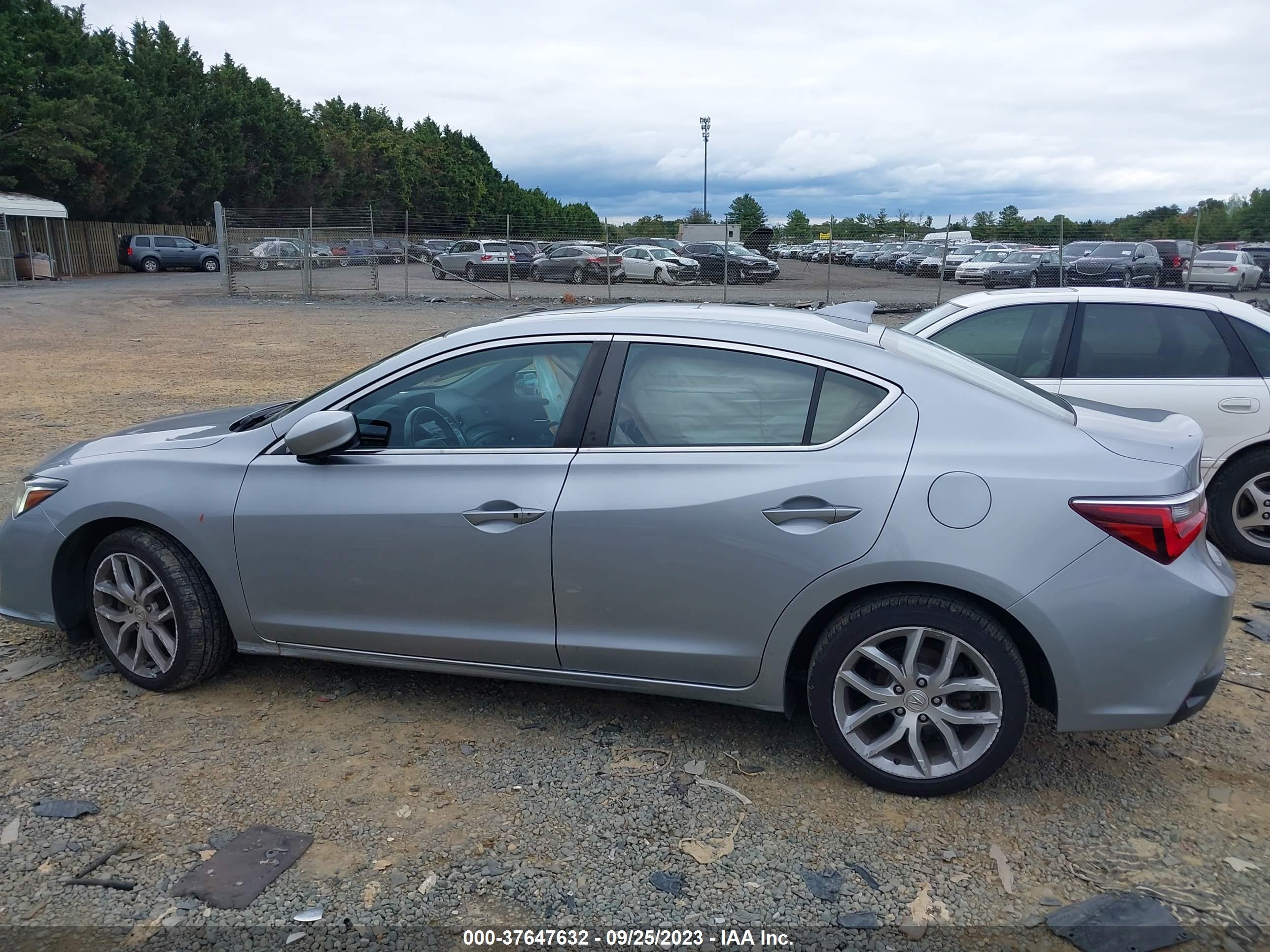 Photo 13 VIN: 19UDE2F38KA012895 - ACURA ILX 