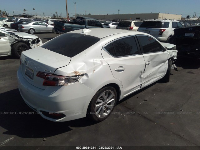 Photo 3 VIN: 19UDE2F39JA000138 - ACURA ILX 