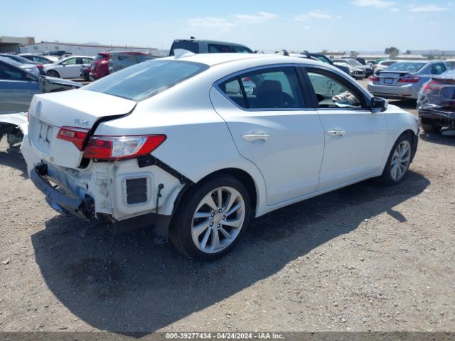 Photo 3 VIN: 19UDE2F39JA001239 - FORD FUSION 