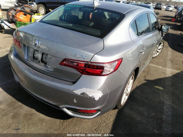 Photo 3 VIN: 19UDE2F39JA001774 - ACURA ILX 