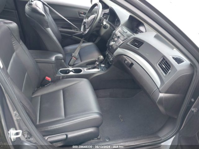 Photo 4 VIN: 19UDE2F39JA005324 - ACURA ILX 