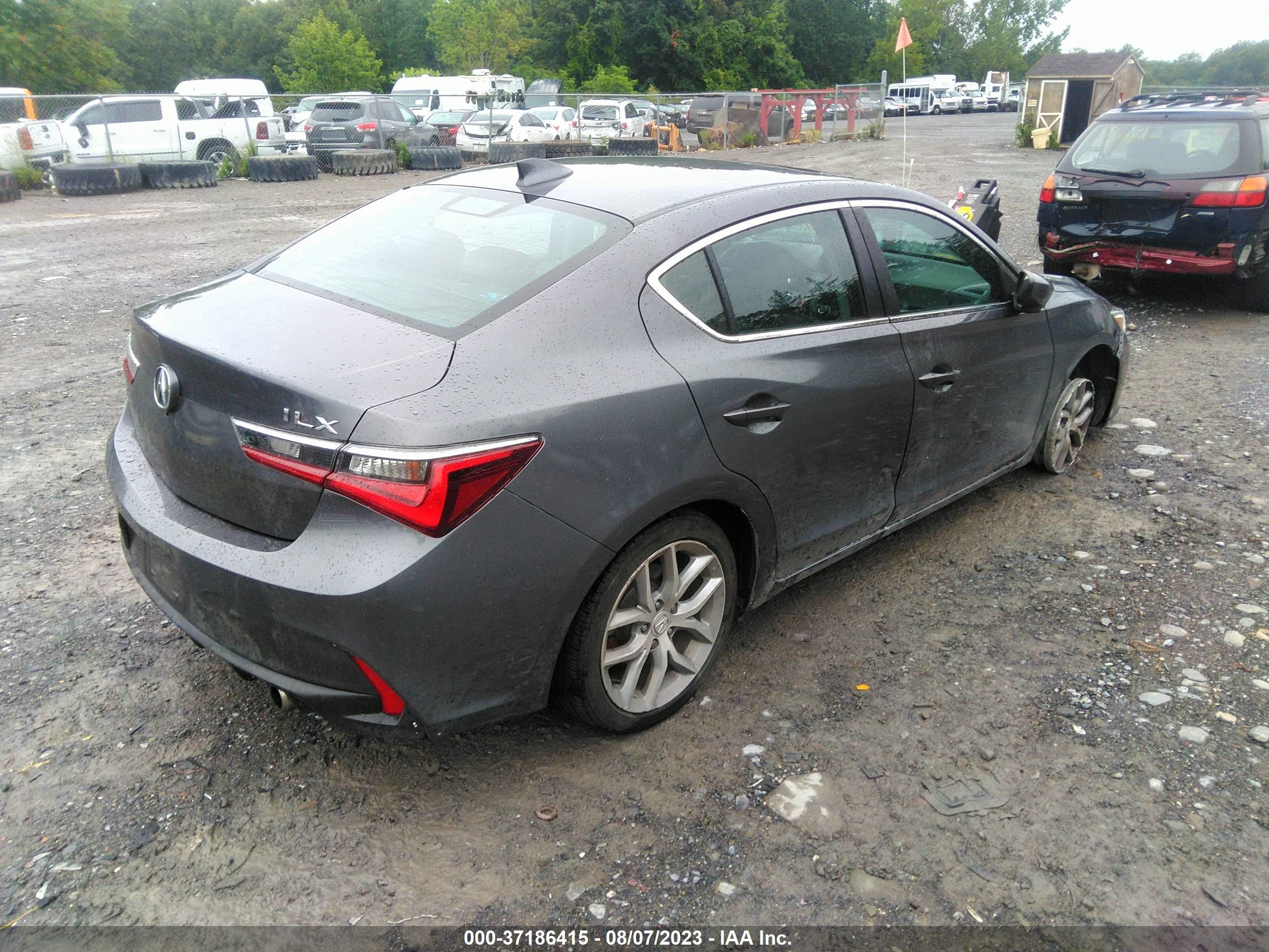 Photo 3 VIN: 19UDE2F39MA009460 - ACURA ILX 