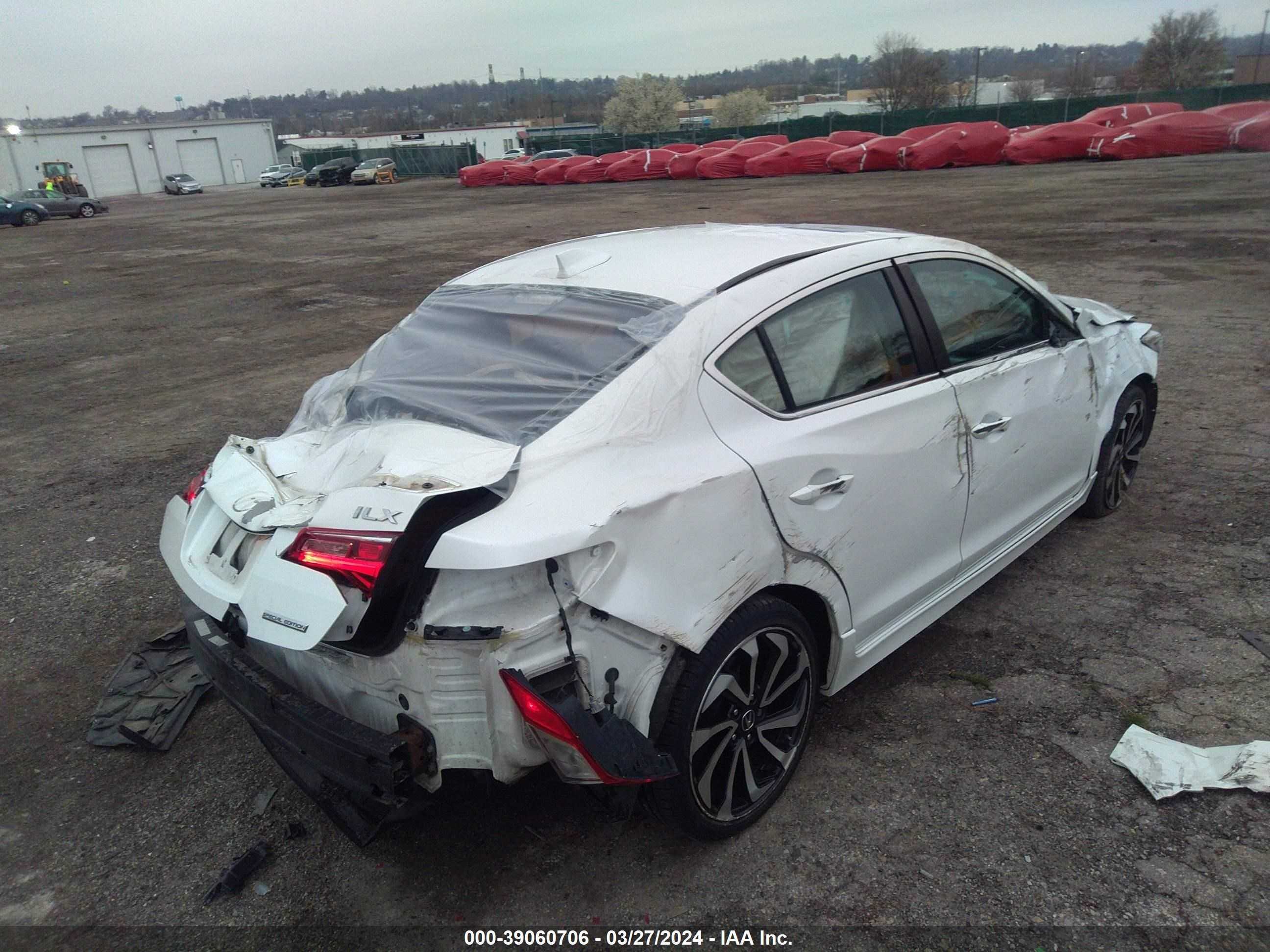 Photo 11 VIN: 19UDE2F45JA004440 - ACURA ILX 