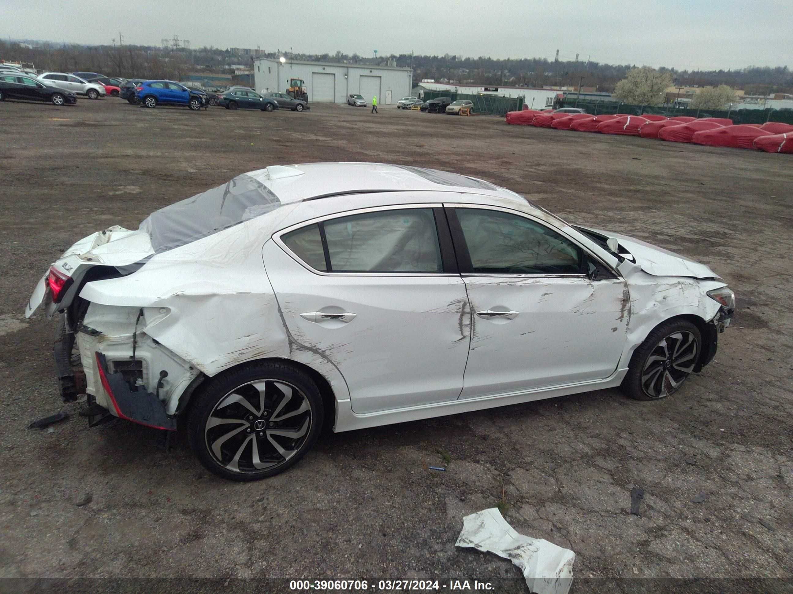 Photo 12 VIN: 19UDE2F45JA004440 - ACURA ILX 