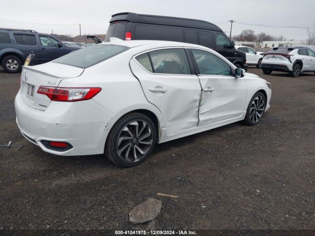 Photo 3 VIN: 19UDE2F46JA002678 - ACURA ILX 