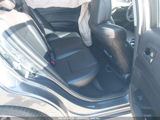 Photo 7 VIN: 19UDE2F46JA005631 - ACURA ILX 