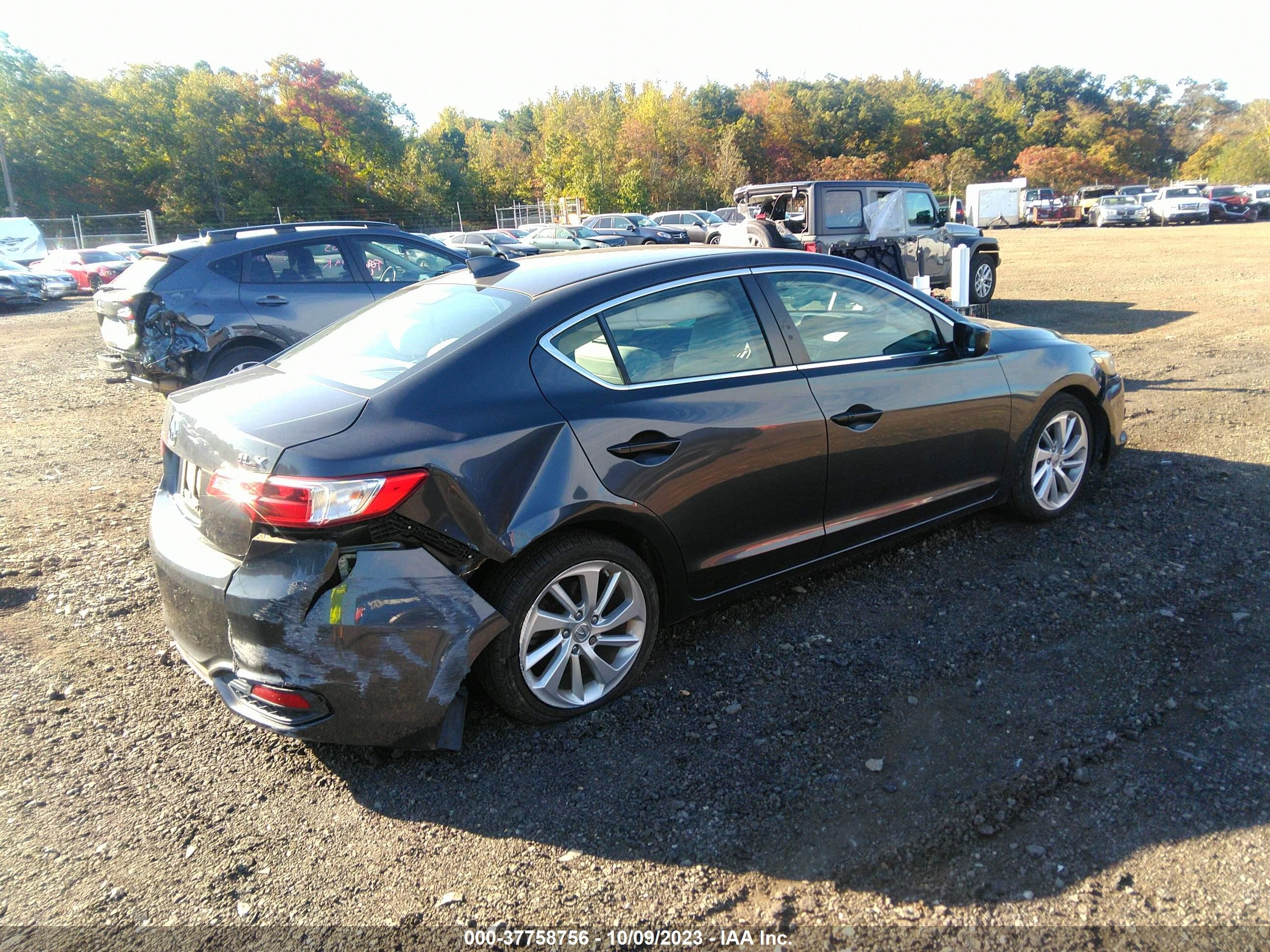 Photo 3 VIN: 19UDE2F70GA002954 - ACURA ILX 