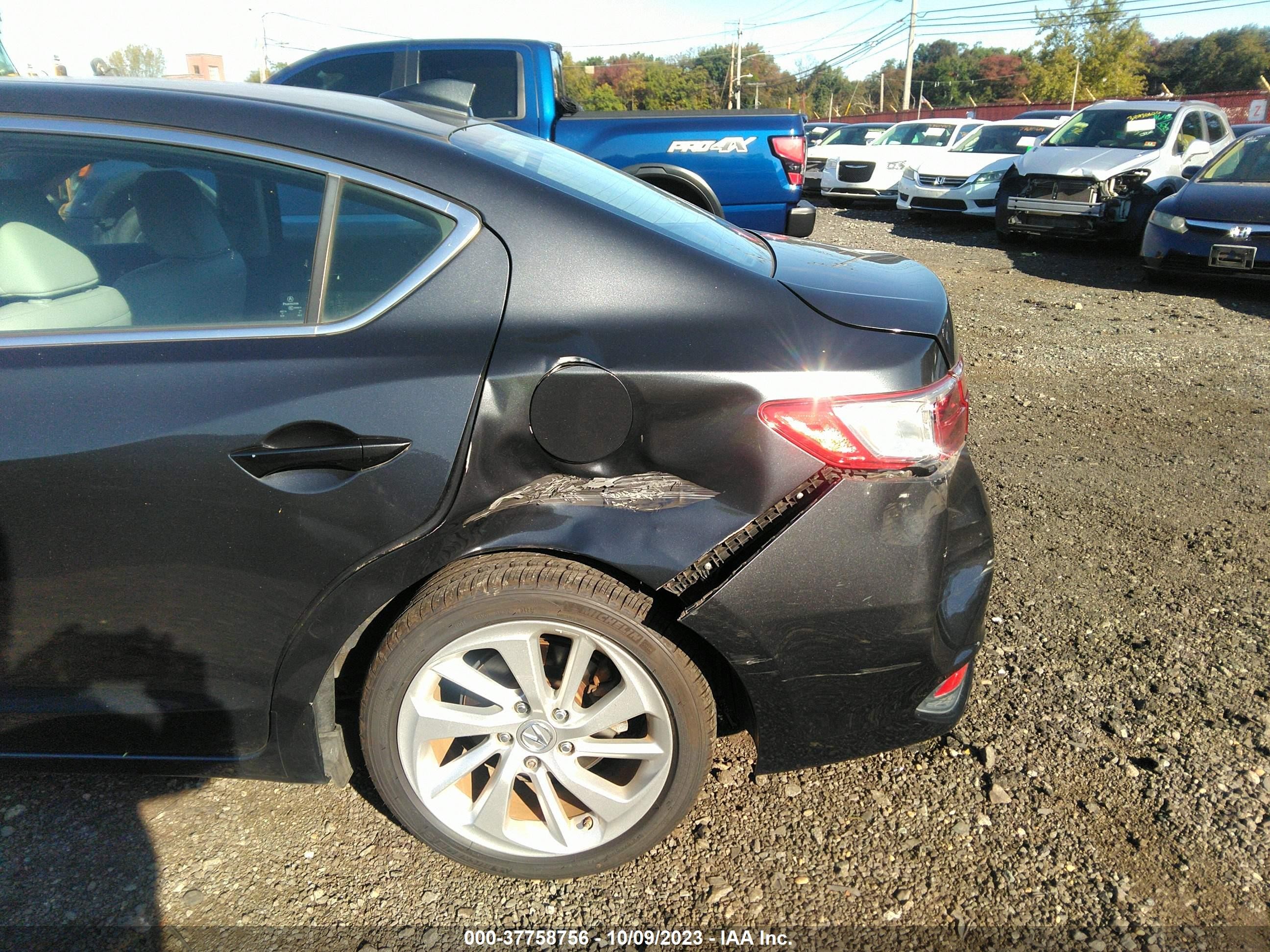 Photo 5 VIN: 19UDE2F70GA002954 - ACURA ILX 