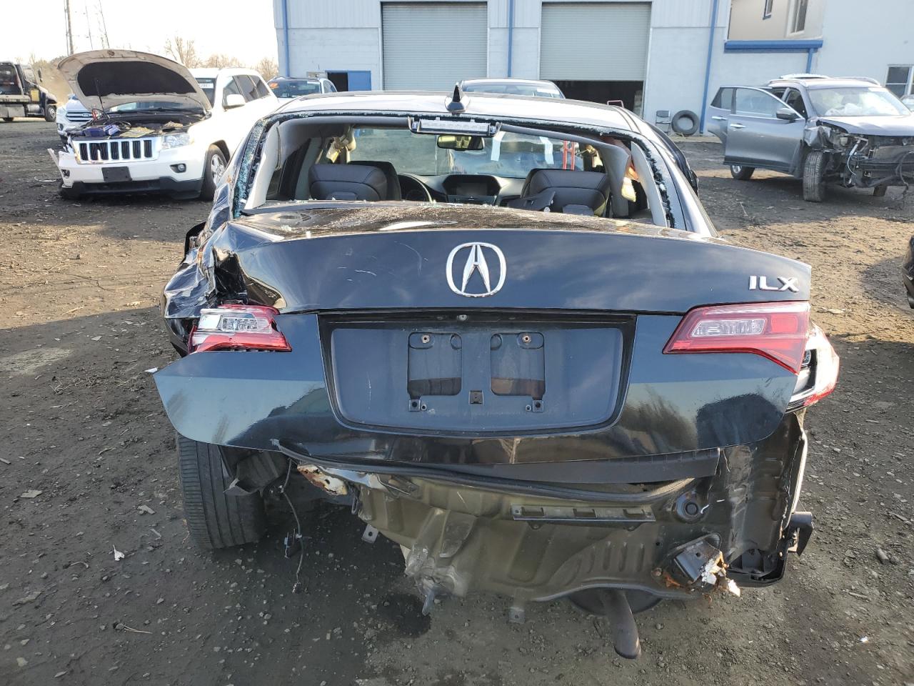 Photo 5 VIN: 19UDE2F70HA002406 - ACURA ILX 