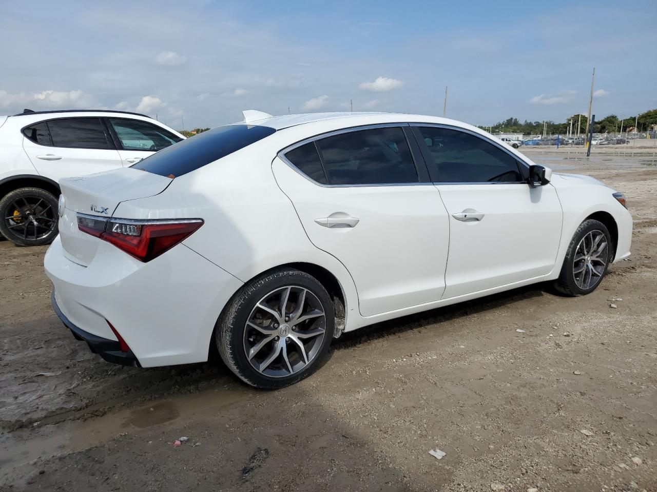 Photo 3 VIN: 19UDE2F71LA003136 - ACURA ILX 