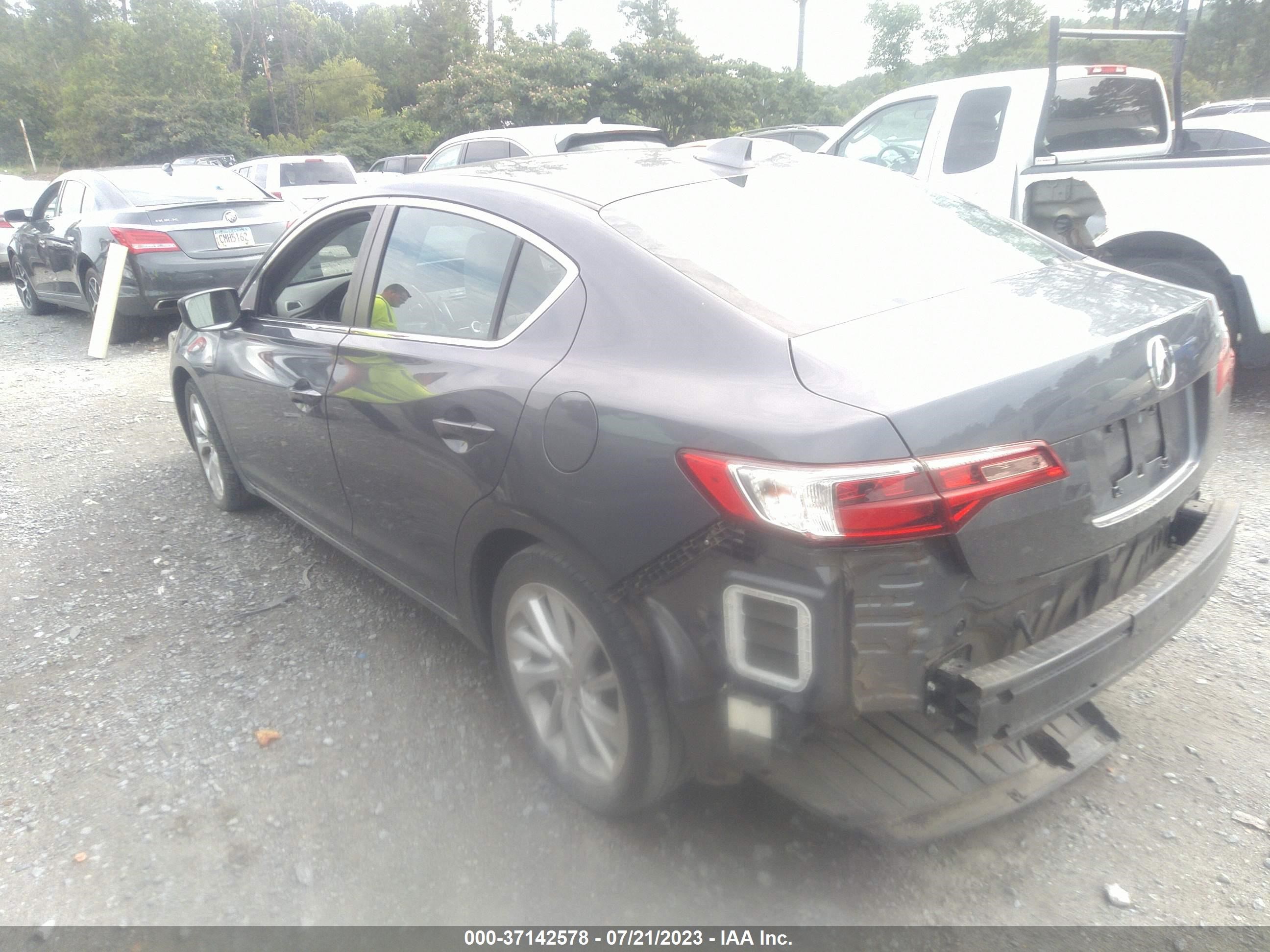 Photo 2 VIN: 19UDE2F72HA005145 - ACURA ILX 