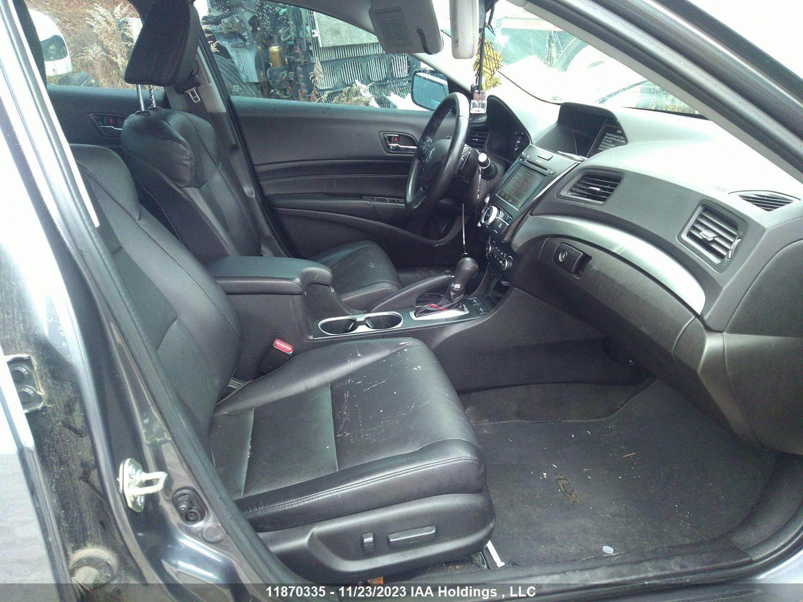 Photo 4 VIN: 19UDE2F73HA801063 - ACURA ILX 