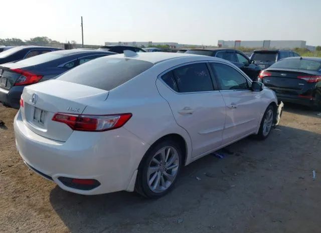 Photo 3 VIN: 19UDE2F73JA003121 - ACURA ILX 