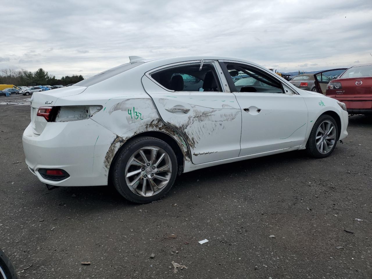 Photo 2 VIN: 19UDE2F74HA002313 - ACURA ILX 