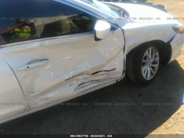 Photo 5 VIN: 19UDE2F74HA003610 - ACURA ILX 