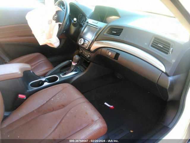 Photo 4 VIN: 19UDE2F75MA001164 - ACURA ILX 