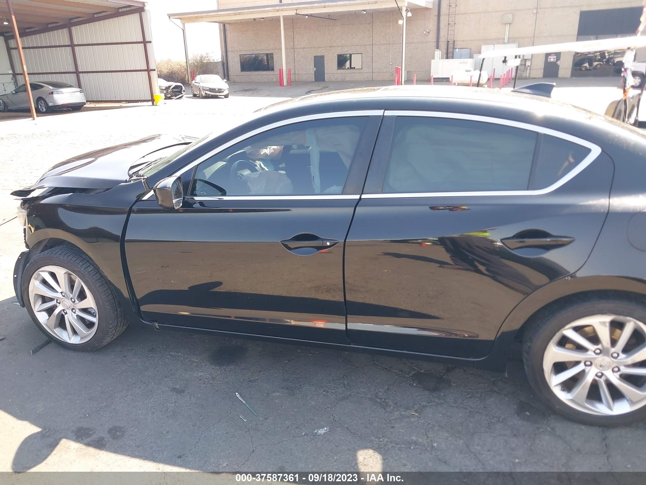 Photo 14 VIN: 19UDE2F77GA007133 - ACURA ILX 