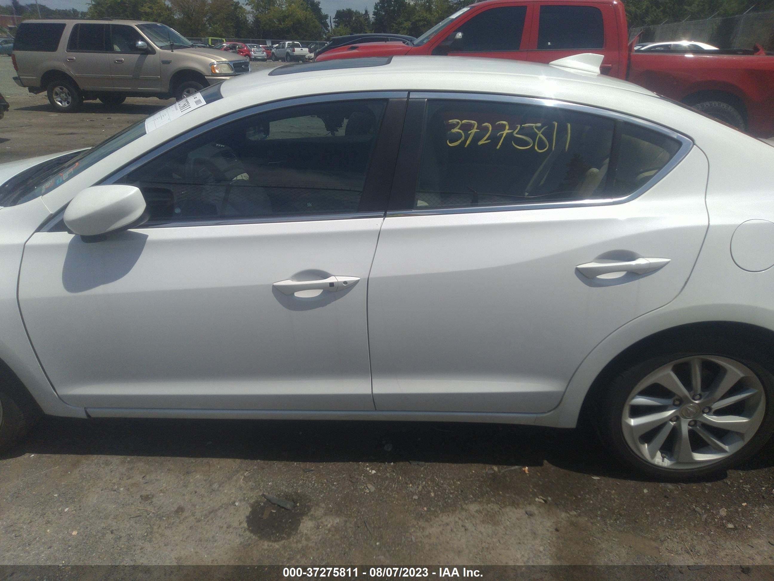 Photo 13 VIN: 19UDE2F77JA005793 - ACURA ILX 